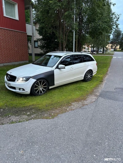 Mercedes-Benz C CDI Premium Business 2009, kuva 3/4
