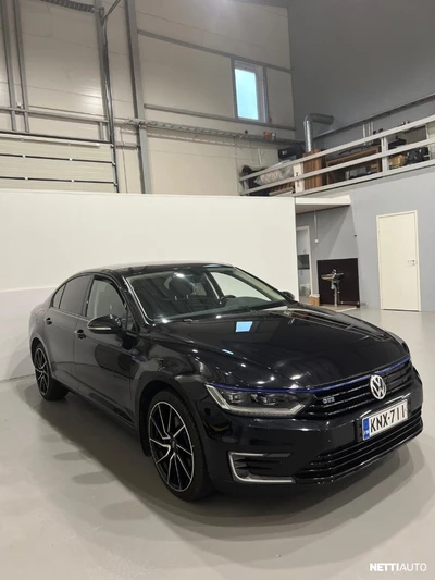 Volkswagen Passat 2017, photo 3/15