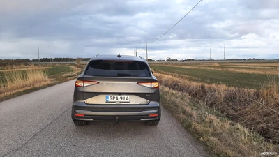 Skoda Enyaq 2022, photo 5/24