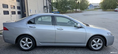 Honda Accord 2004, kuva 5/10