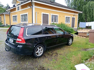 Volvo V70 D2 Classic 2016, kuva 3/10