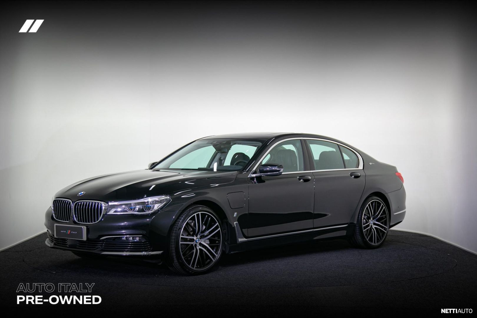 BMW 740