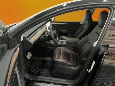 Tesla Model Y Performance 2023, kuva 6/36