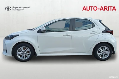 Toyota Yaris 1,5 Hybrid Active 2022, kuva 2/20