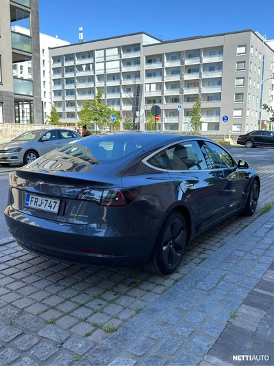 Tesla Model 3 Long-Range Dual Motor AWD 2019, photo 3/7