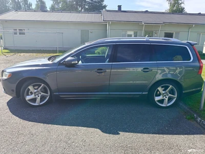 Volvo V70 Flexifuel summum 2009, kuva 3/15