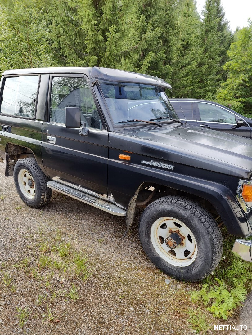 Toyota Land Cruiser
