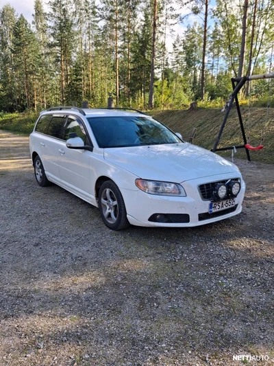 Volvo V70 D5 2008, photo 4/6
