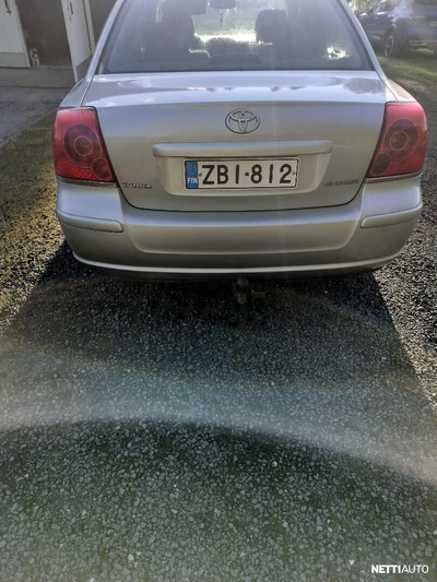 Toyota Avensis 2005, kuva 4/9