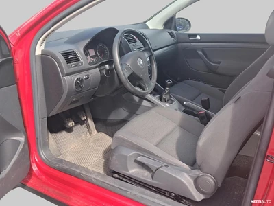 Volkswagen Golf 1,6 75 kW Trendline 2d 2007, photo 4/4