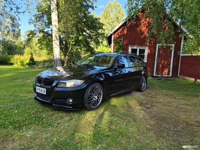 BMW 318 E91 Touring Business Sport 2011, kuva 2/11