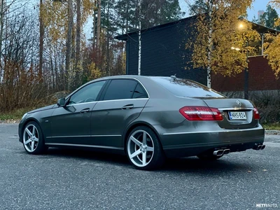 Mercedes-Benz E CDI BE Business 2010, kuva 4/12