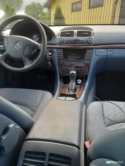 Mercedes-Benz 200 2003, kuva 6/8