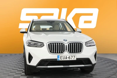 BMW X3 G01 xDrive 30e A Charged Edition 2022, kuva 2/39