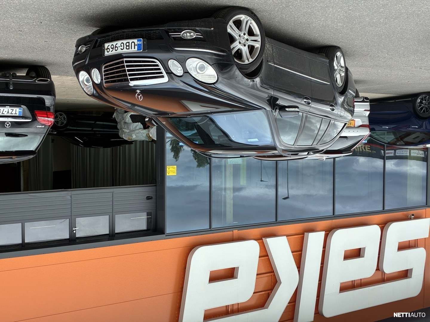 Mercedes-Benz E