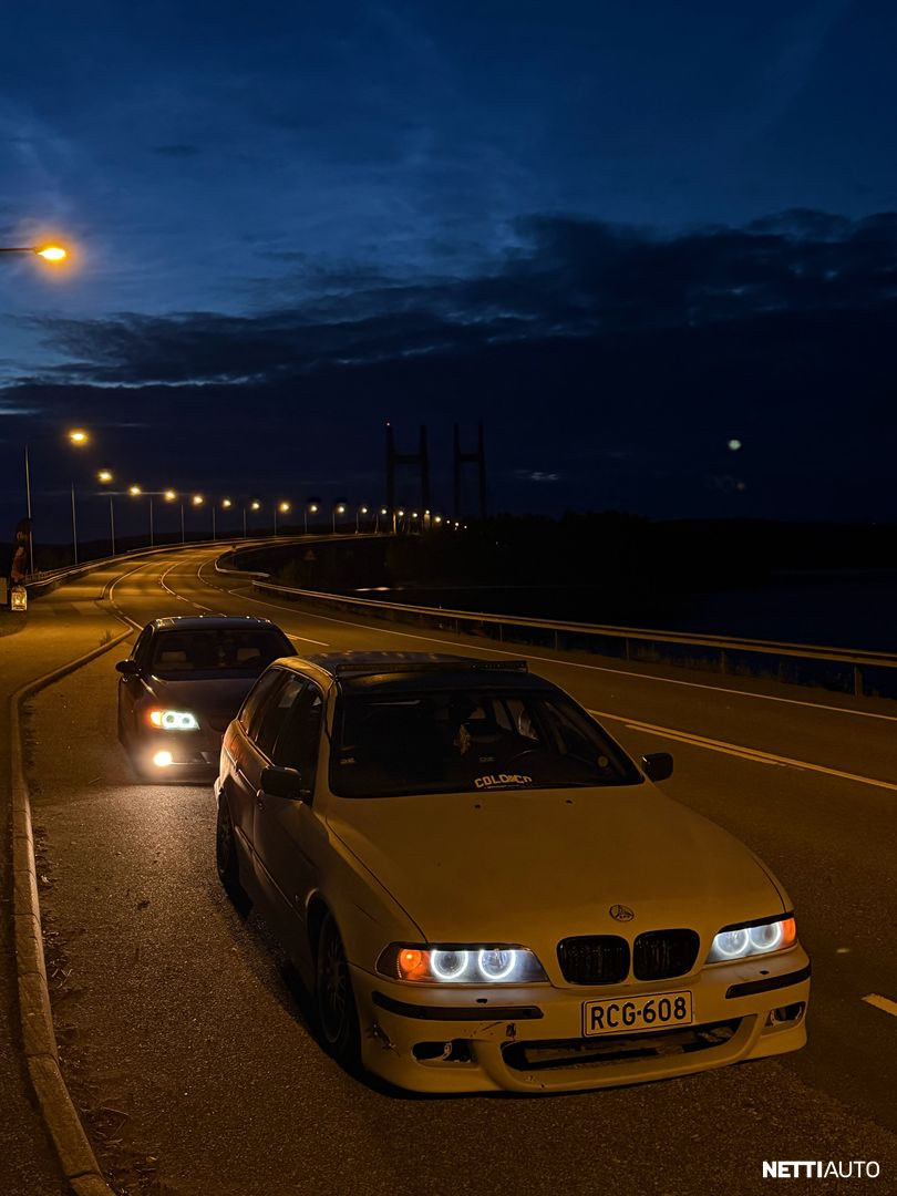 BMW 525