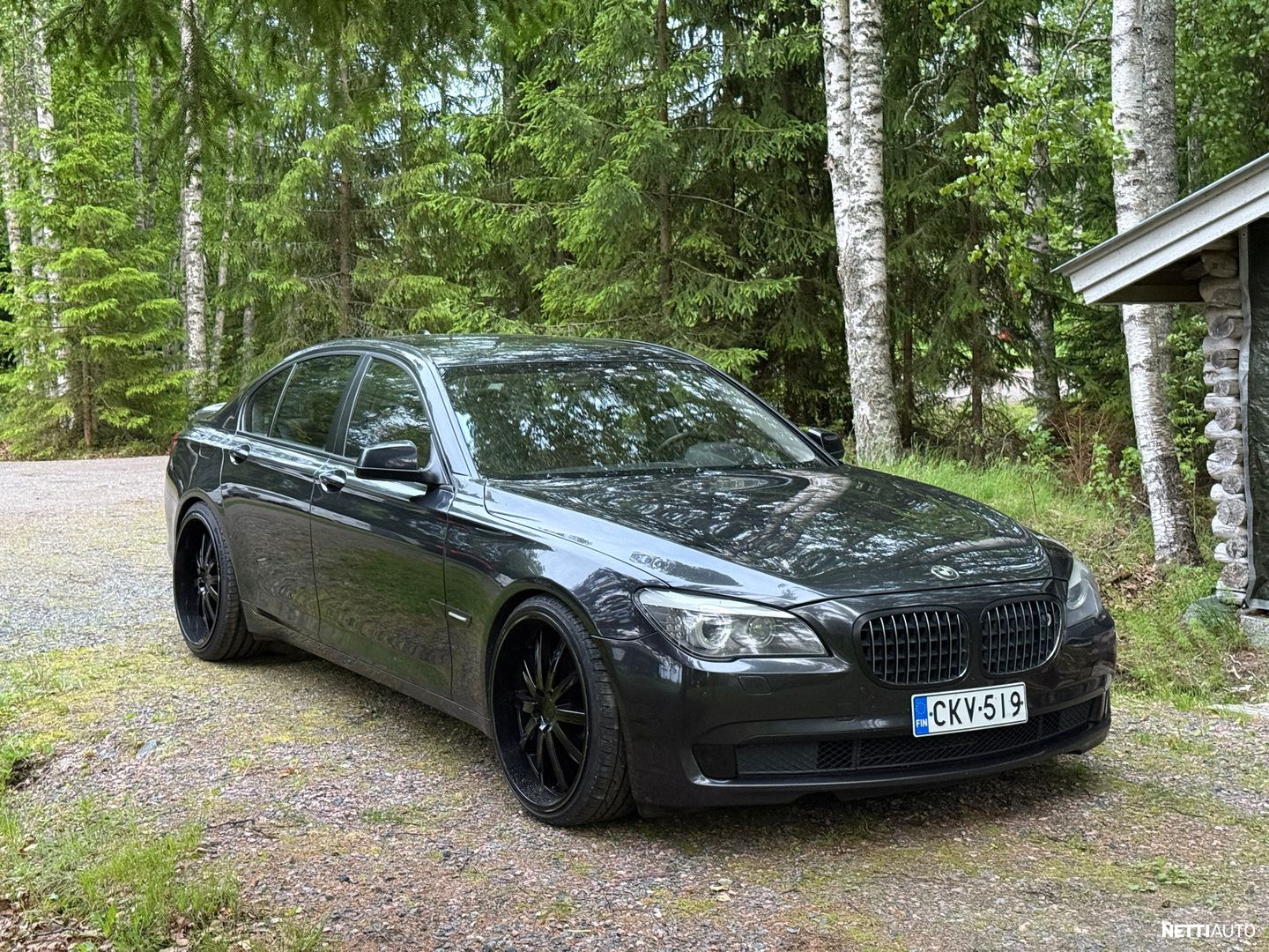 BMW 740