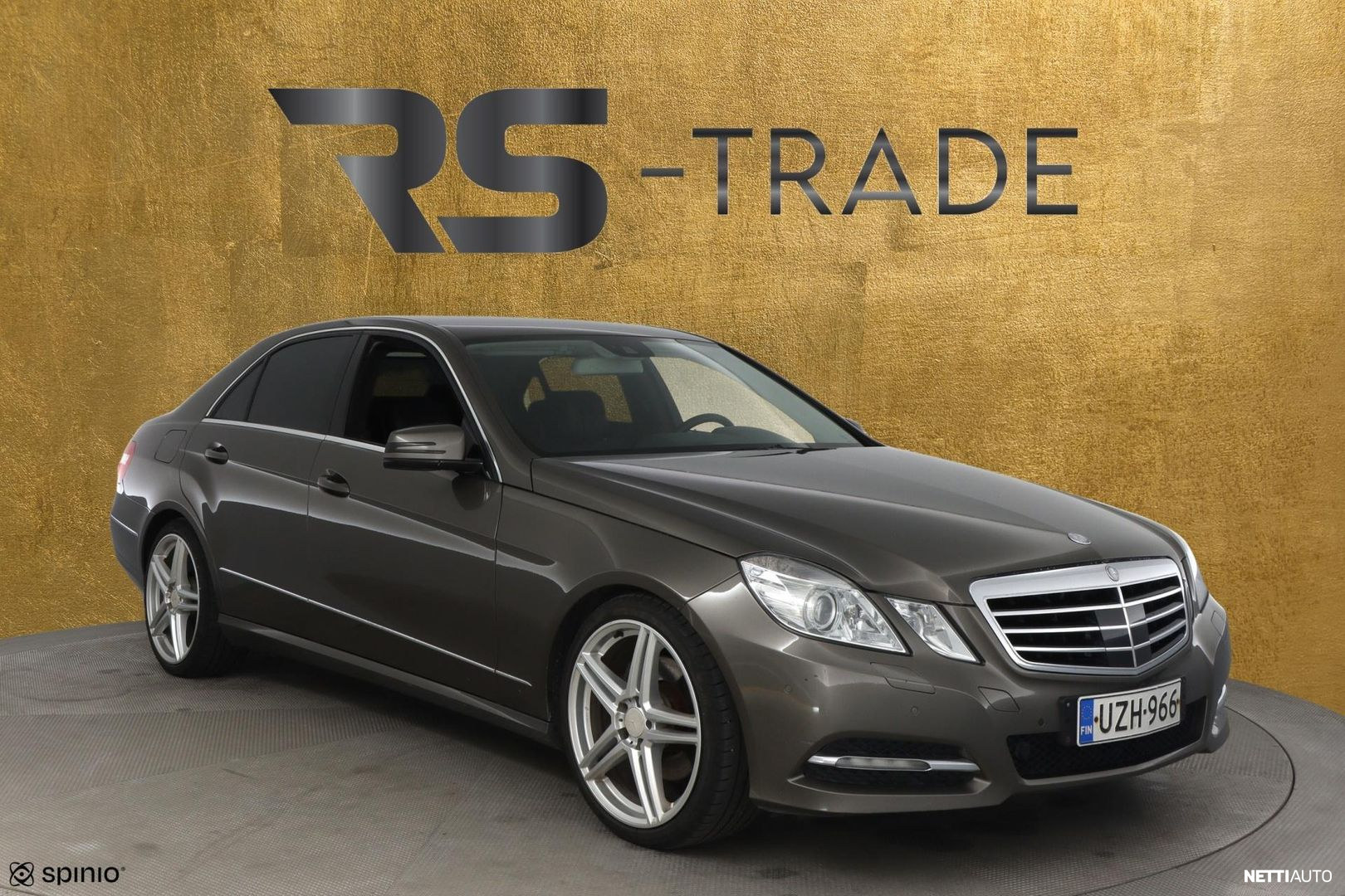 Mercedes-Benz E