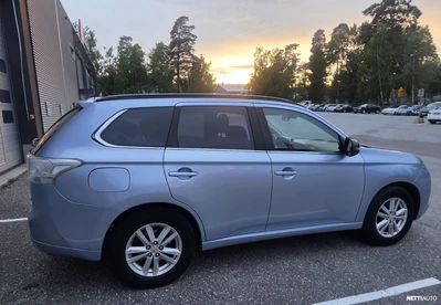 Mitsubishi Outlander PHEV 2013, photo 6/29