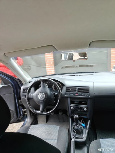Volkswagen Golf 1,6 Pacific 2005, kuva 6/19