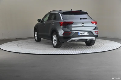 Volkswagen T-Roc 2022, photo 2/27