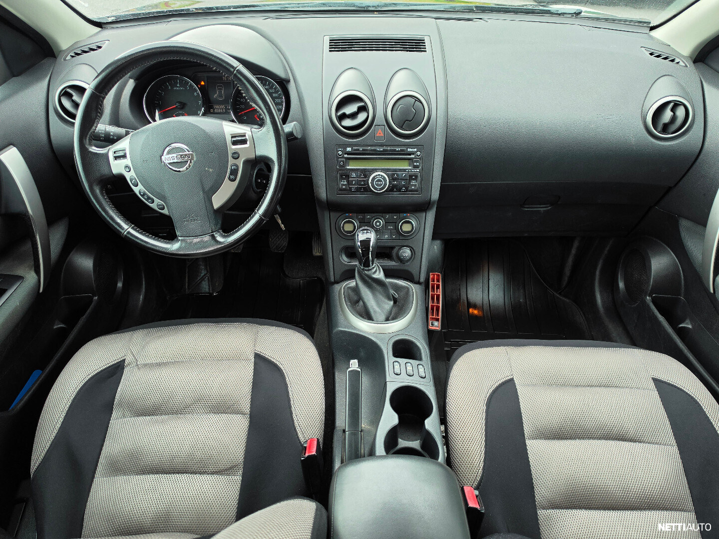 Nissan Qashqai 2010, photo 7/17