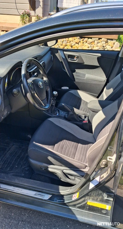 Toyota Auris 2016, kuva 7/17