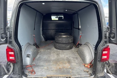 Volkswagen Transporter 2019, photo 4/5