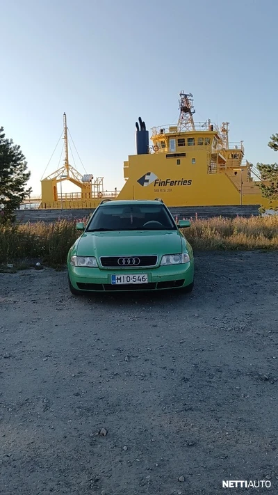 Audi A4 Avant 1998, photo 2/16