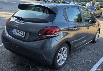 Peugeot 208 2015, photo 6/23