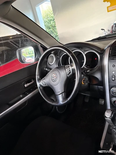Suzuki Grand Vitara 2010, kuva 8/8