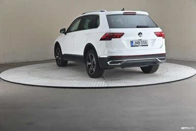 Volkswagen Tiguan 2023, photo 2/10