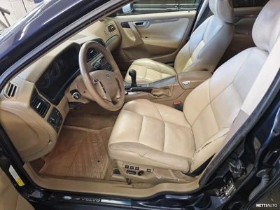 Volvo V70 2,4 (140) Classic man 2007, kuva 5/7