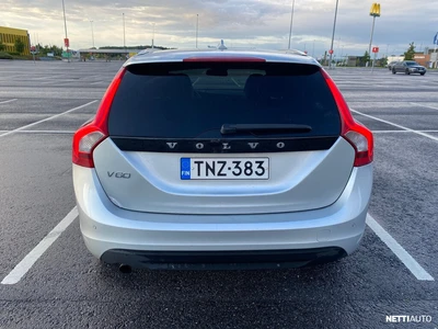Volvo V60 1,6D DRIVe Summum 2011, photo 6/15