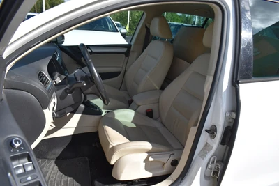 Volkswagen Golf 2012, kuva 3/7