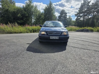 Volvo S40 1999, photo 2/13