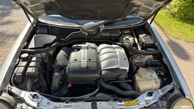 Mercedes-Benz E 200 2000, photo 6/9