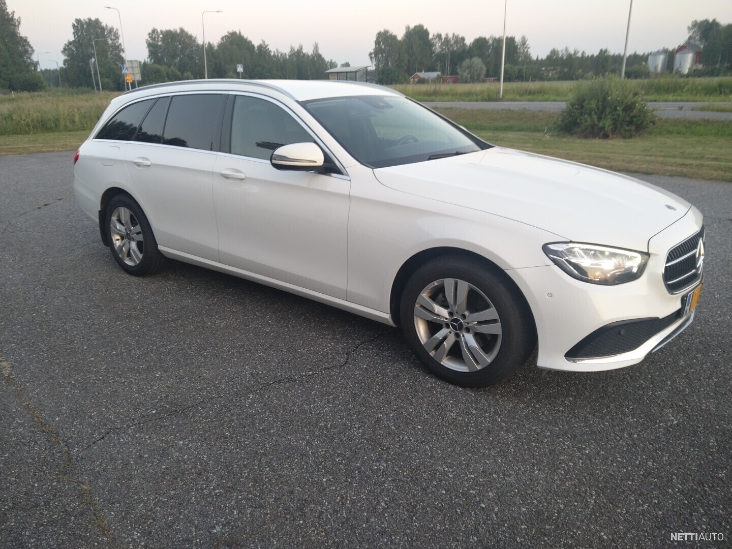 Mercedes-Benz E