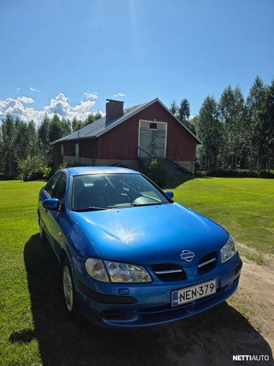 Nissan Almera 1,5 Comfort Sedan 4ov 2001, photo 2/4
