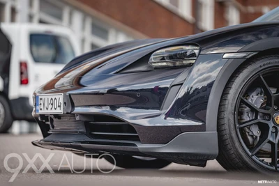 Porsche Taycan 2023, photo 8/8