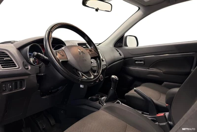 Mitsubishi ASX 1,6 MIVEC Invite 5MT 2016, kuva 6/26