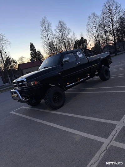 Dodge Ram 2500 1996, kuva 2/7
