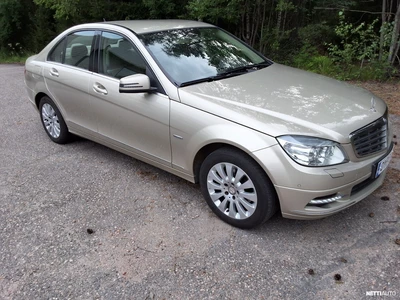 Mercedes-Benz C Suomi auto 2011, kuva 1/14
