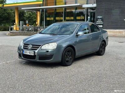 Volkswagen Jetta 2007, photo 2/9