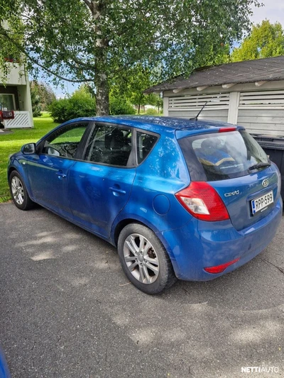 Kia Ceed 2010, kuva 3/7