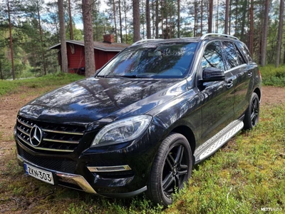 Mercedes-Benz ML BlueTec 4Matic 2014, kuva 1/22