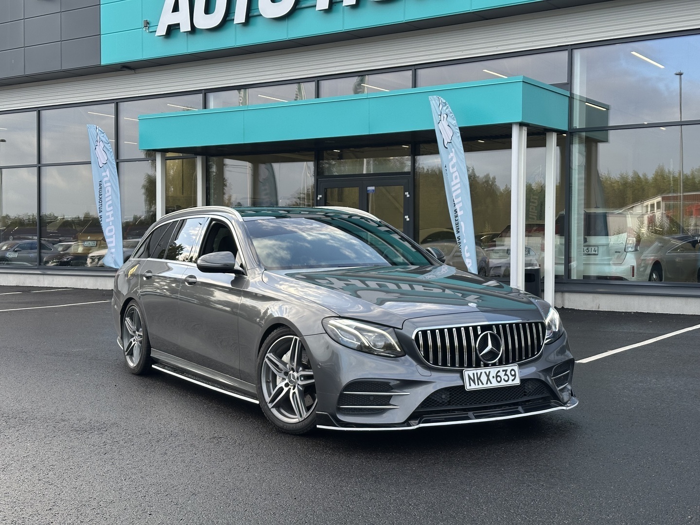 Mercedes-Benz E