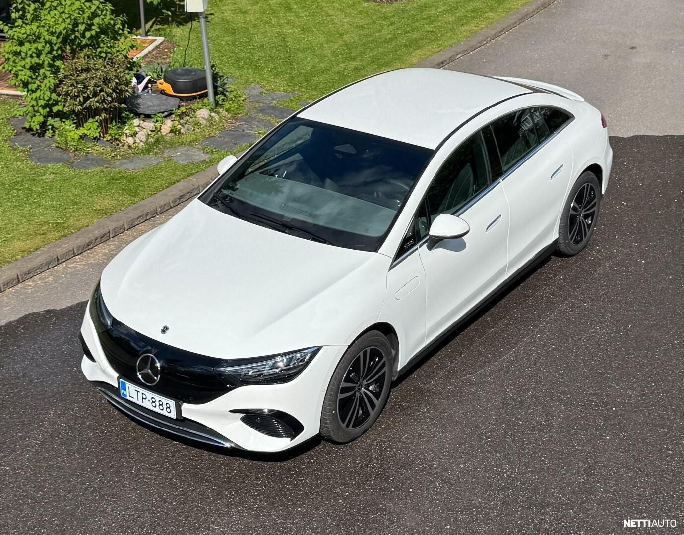 Mercedes-Benz EQE