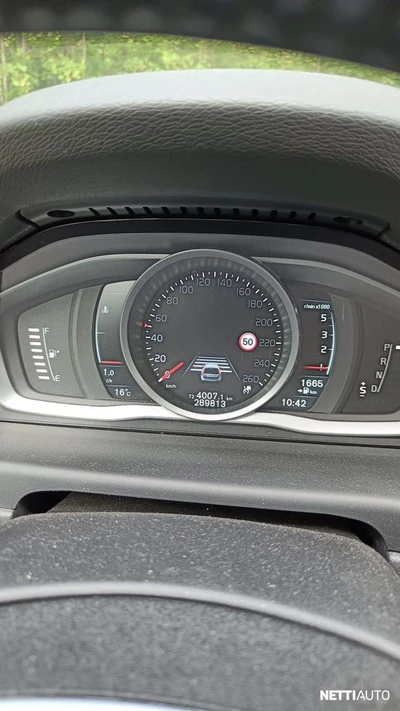 Volvo V70 D4 Momentum aut 2015, kuva 5/8