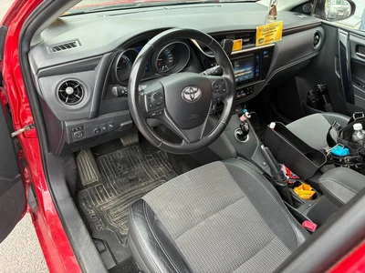 Toyota Auris 1,8 Hybrid Premium 2016, kuva 4/6